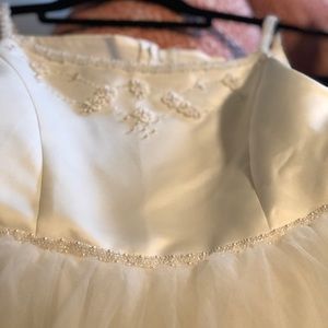 BNWT- Flower girl or young bridesmaid dress.